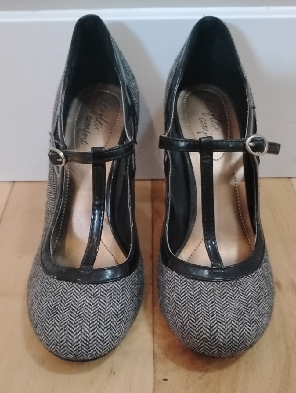 dexflex comfort Gray Herringbone T-Strap Pumps with Black Trim